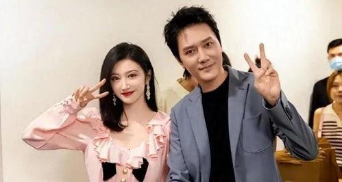 娱乐八卦吃瓜二叔小说,吃瓜二叔的八卦传奇